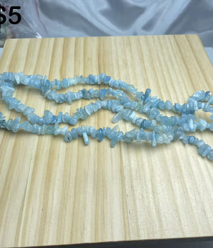 Aquamarine chips string